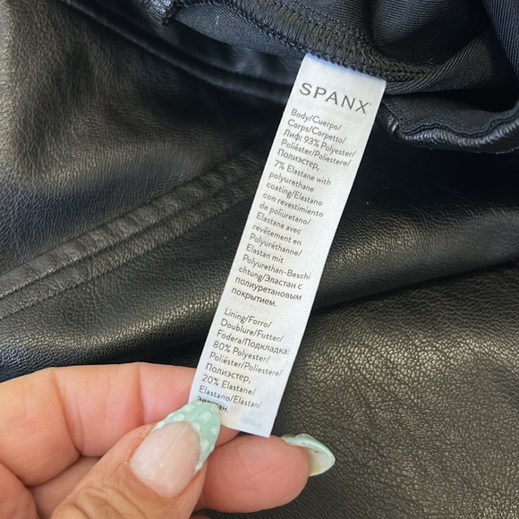Spanx Faux Leather Joggers Black - Picture 10 of 10